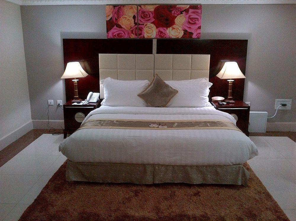 Grandbee Suites Ikeja Exteriér fotografie