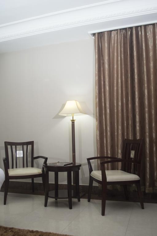 Grandbee Suites Ikeja Exteriér fotografie