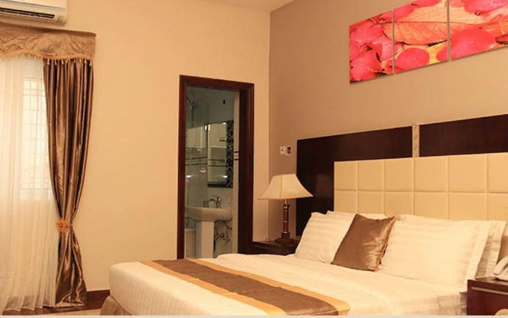 Grandbee Suites Ikeja Pokoj fotografie
