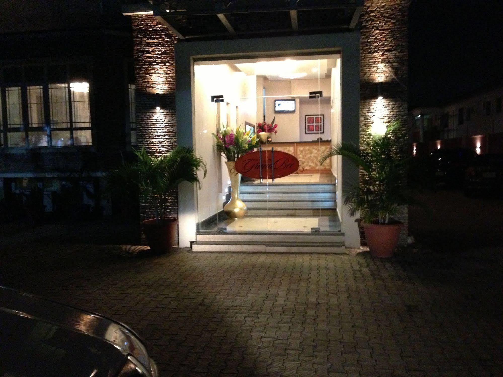 Grandbee Suites Ikeja Exteriér fotografie