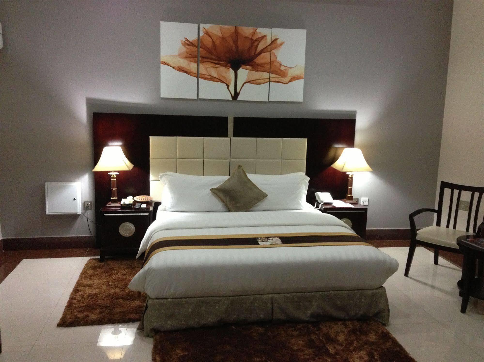 Grandbee Suites Ikeja Exteriér fotografie