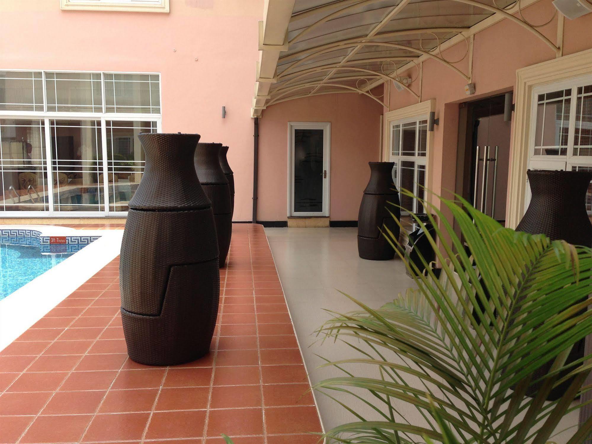 Grandbee Suites Ikeja Exteriér fotografie