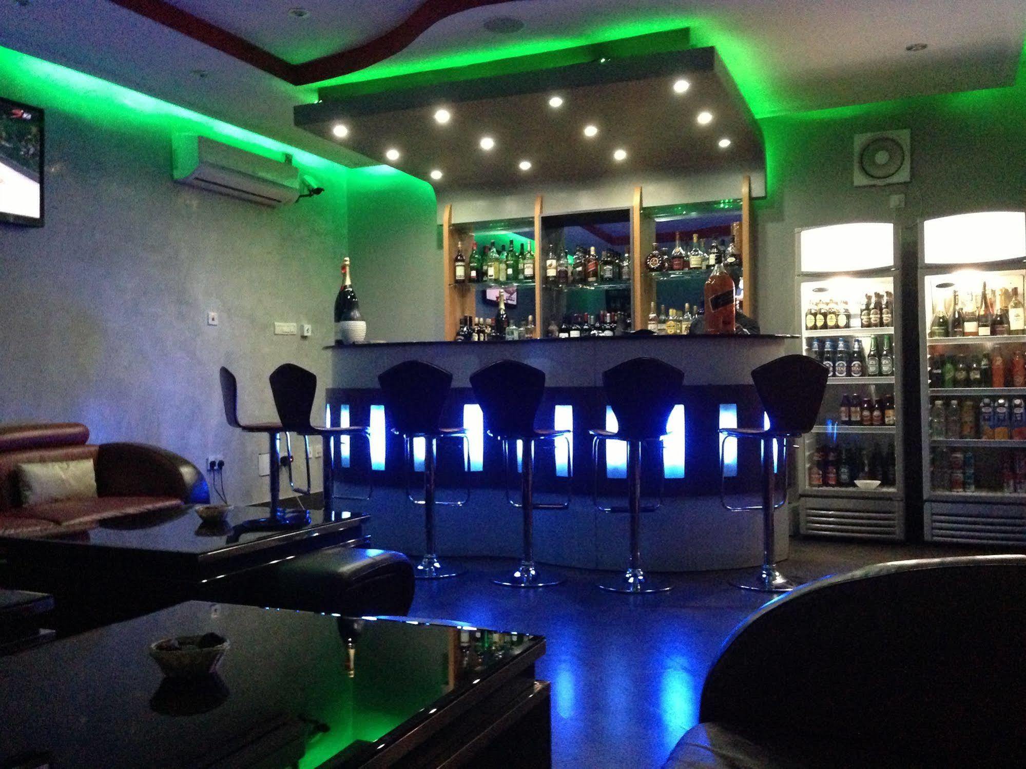 Grandbee Suites Ikeja Exteriér fotografie